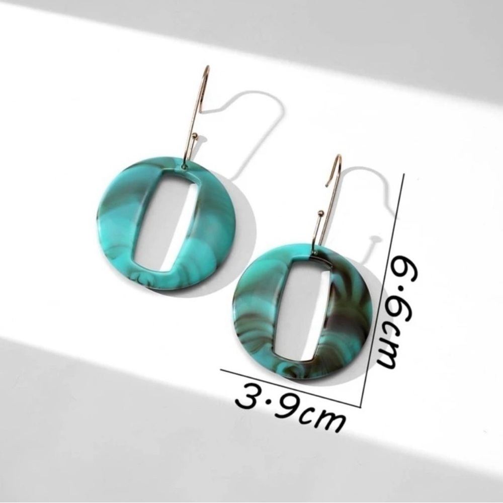 Trendy Turquoise-Colored Round Earrings - Picture 2 of 4